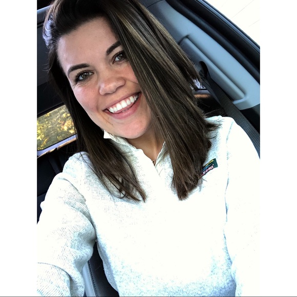 Meet your Posher, Courtney - Picture 1 of 1